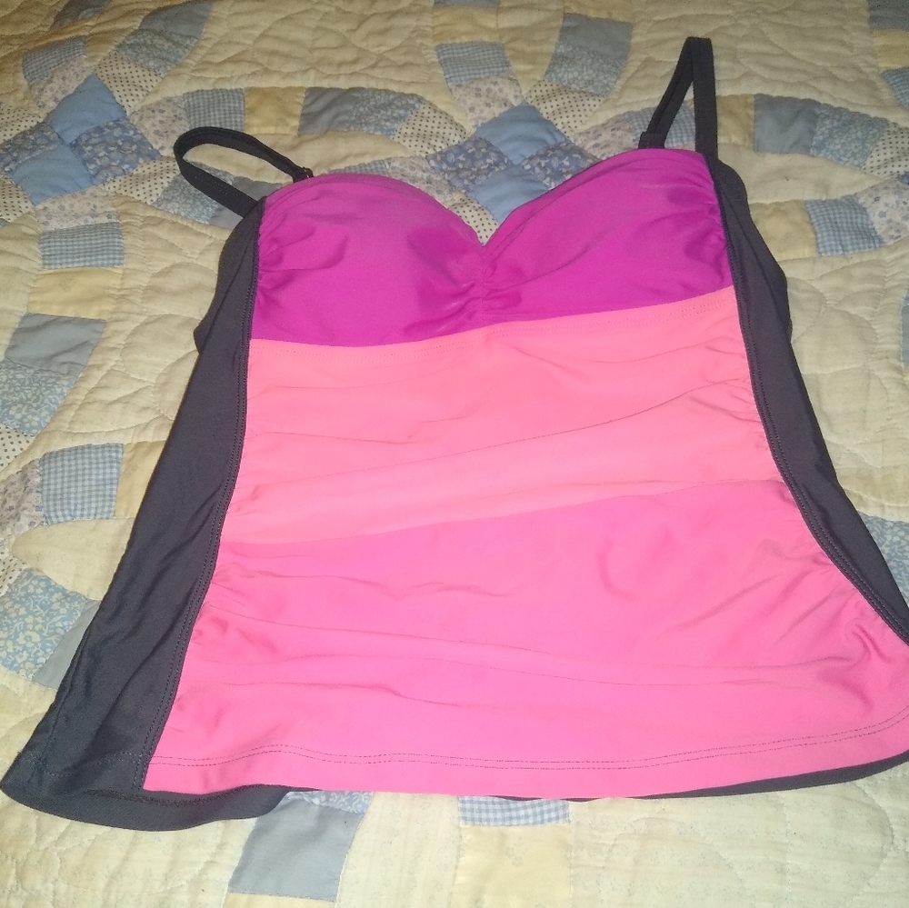 Free country medium pink tankini